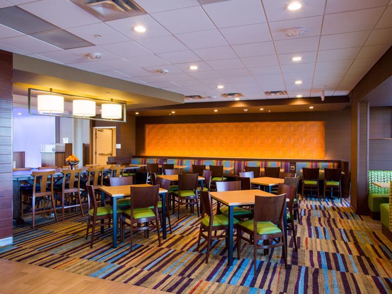 Fairfield Inn & Suites By Marriott Lincoln Southeast Buitenkant foto